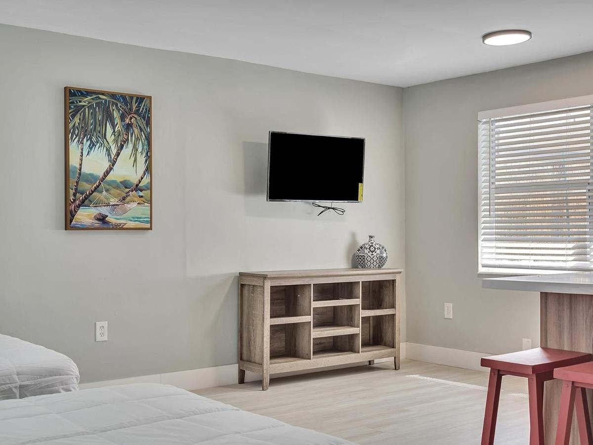 The Shell On Walnut Studio With Bath Hollywood Beach Free Parking Дания-Бич Экстерьер фото